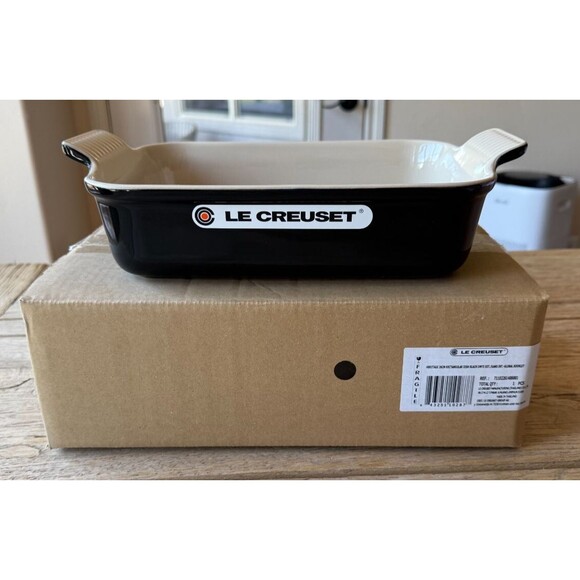 NEW Le Creuset Stoneware Heritage Rectangular Dish 26 cm 2.5 qt. Black Onyx